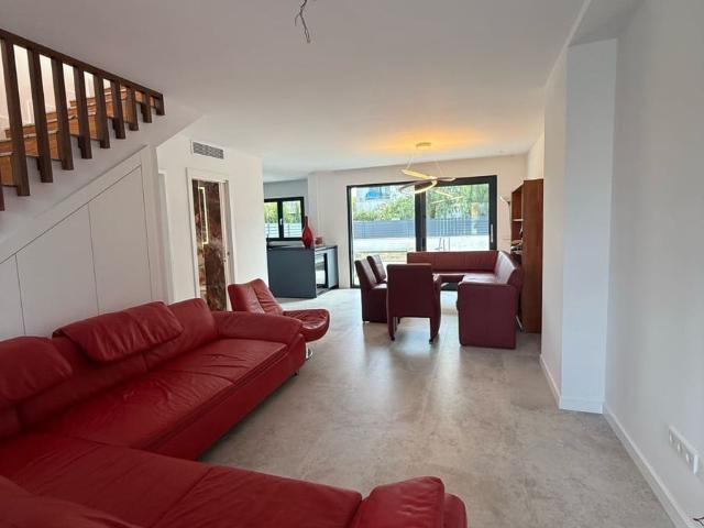 Townhouse for rent in Las Maravillas, Palma de Mallorca, Mallorca