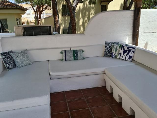 Townhouse For Rent in Marbella, Marbella