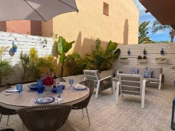 Townhouse For Rent in Marbella, Marbella
