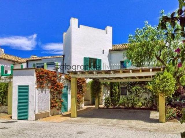 Townhouse for rent in Sotogrande, San Roque, Cádiz