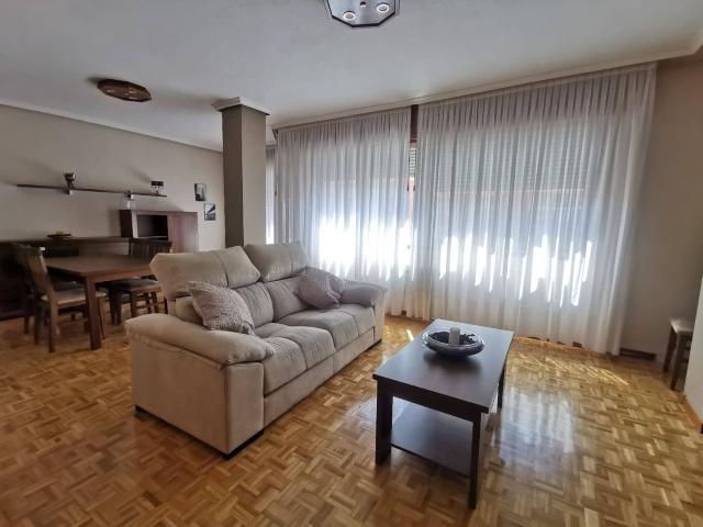 Townhouse for rent in Palencia city, Palencia