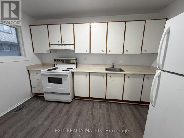 Townhouse For Rent Ottawa ON 2700 ES105009124