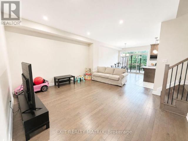 Townhouse For Rent Russell ON 2600 ELS105269108