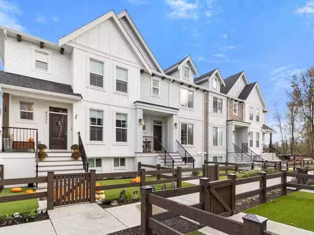 Townhouse for sale in Chilliwack, Chilliwack, 8227 Foxfern Roa.