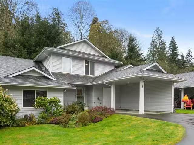Townhouse for sale in Lake Cowichan, 8 300 Grosskleg Way, 1032.