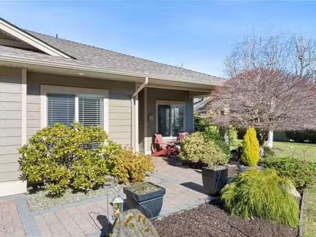Townhouse for sale in Parksville, 11 161 Shelly Rd, 1026850