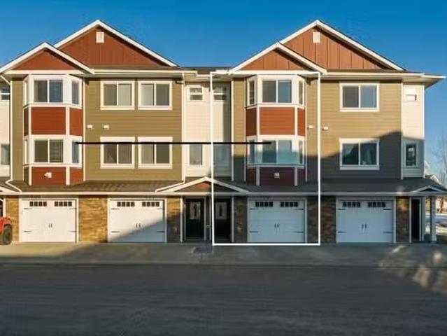 Townhouse for sale in Prince George, PG City West, 602 467 S T.