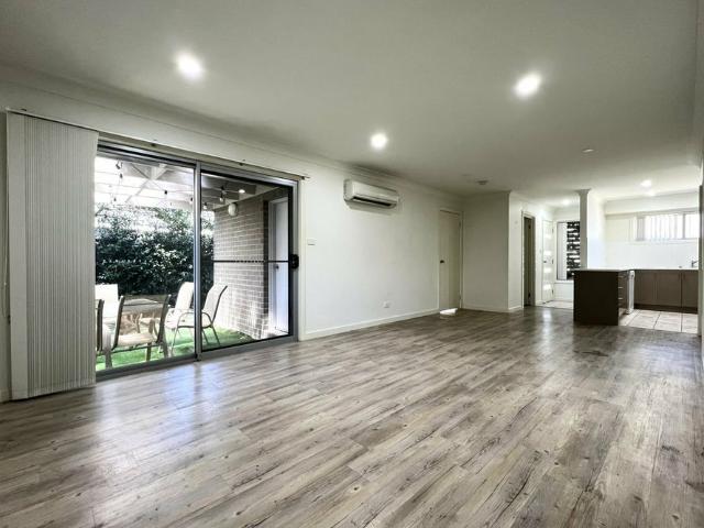 Townhouse in central Birmingham Gardens location