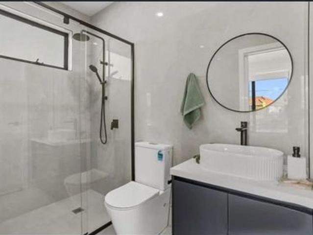 Townhouse in a Prime Lifestyle Location