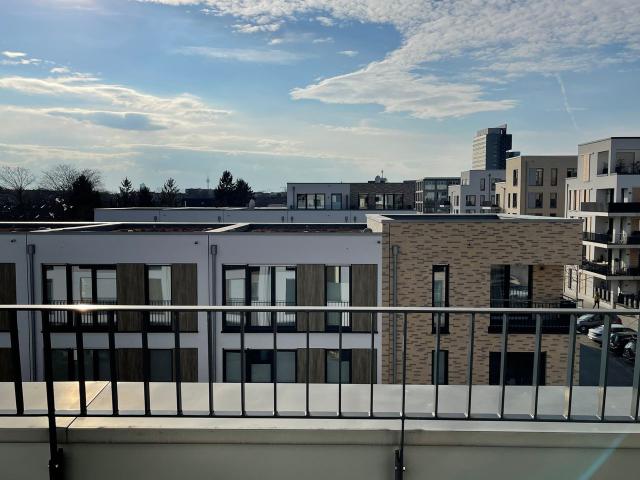 Townhouse in Grafental as good as new, Dusseldorf Amsterdam Apartments for Rent
