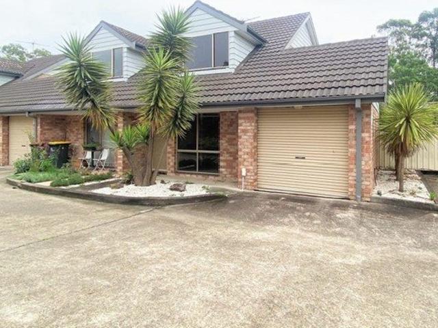 Townhouse in heart of Ingleburn
