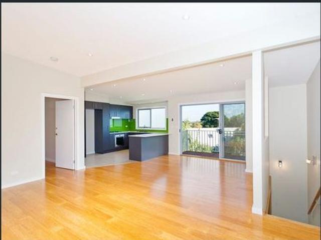 Townhouse In Old Ocean Grove