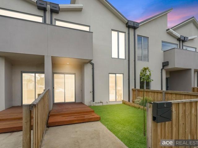 Townhouse in Location to Adore