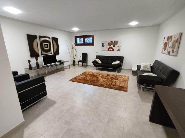 Townhouse in Mirador del Paraiso