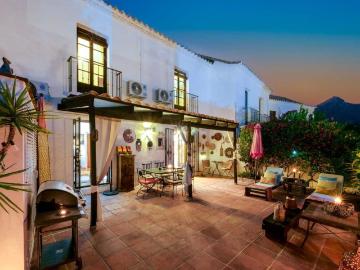 Townhouse in Nueva Andalucía