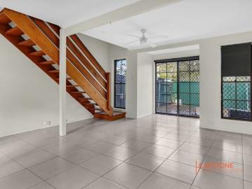 Townhouse in Perfect Location