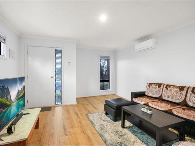 Townhouse in Wollert!