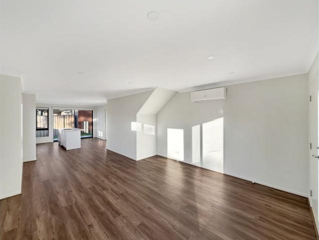 Townhouse in wonderful Charlemont