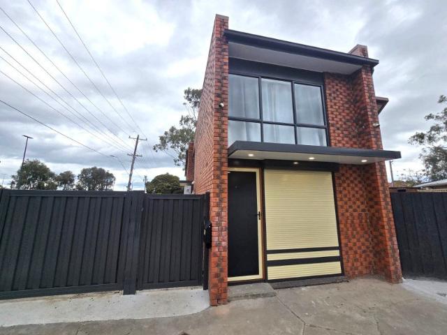 Townhouse in the Heart of St Albans!