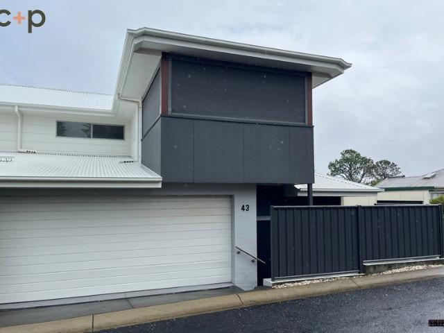 TOWNHOUSE IN THE HEART OF URUNGA