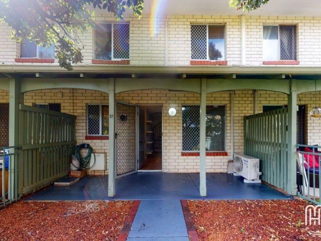 Townhouse on Herdsman Lake