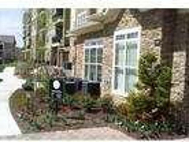 Townhouse only for $1,115/mo. You Can Stop Looking Now!