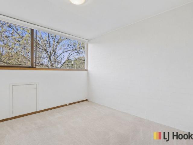 Townhouse Offering Comfort & Convenience in Holder