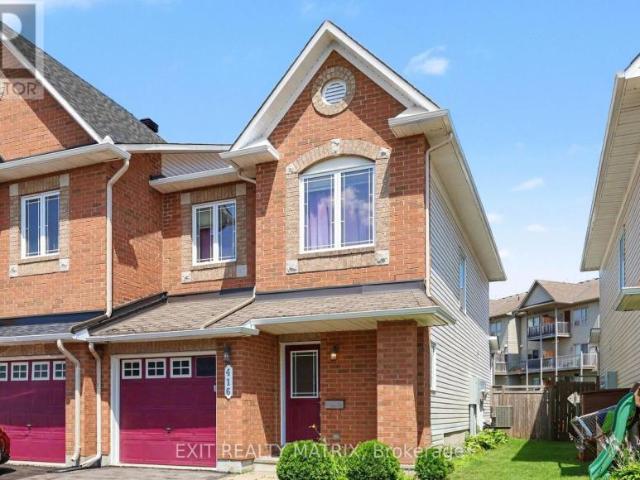 Townhouse Ottawa ON 104895221