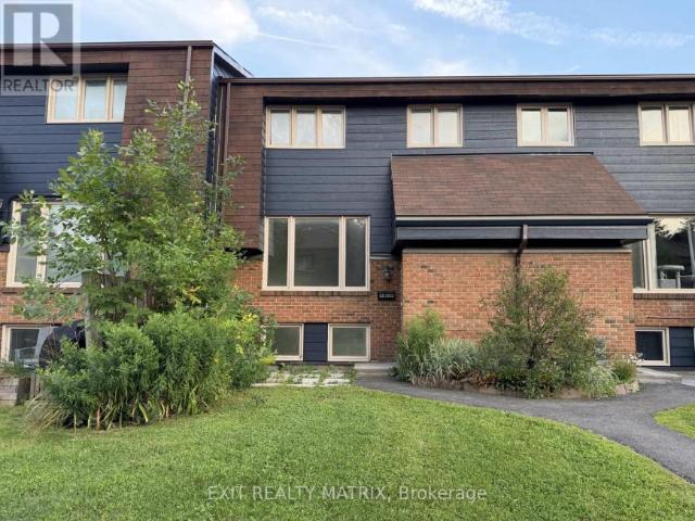 Townhouse Ottawa ON 104957144
