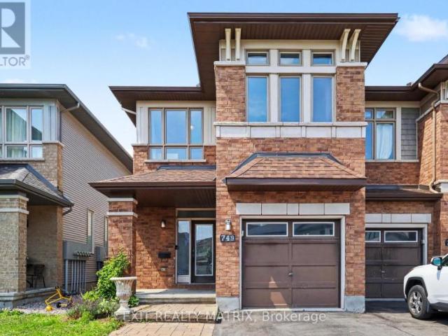 Townhouse Ottawa ON 104985865
