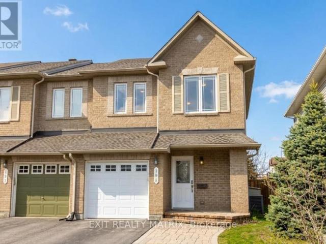 Townhouse Ottawa ON 104985871
