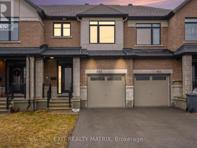 Townhouse Ottawa ON 105654148