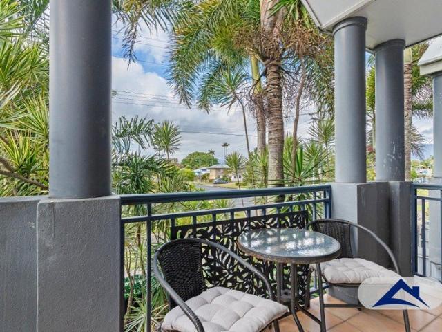 TOWNHOUSE LIVING A CUT ABOVE THE REST!