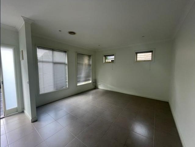 Townhouse living in a fantastic location