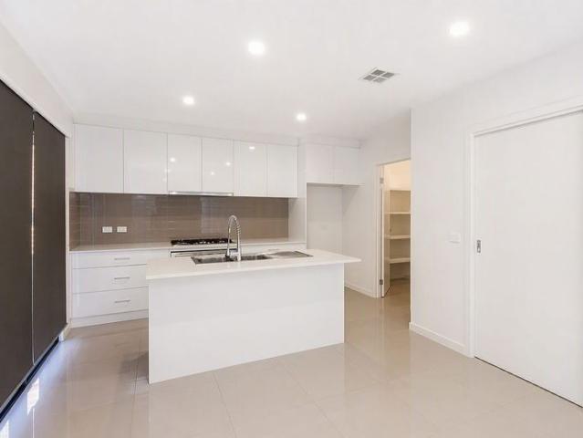 Townhouse Living in a Prime Sydenham Location