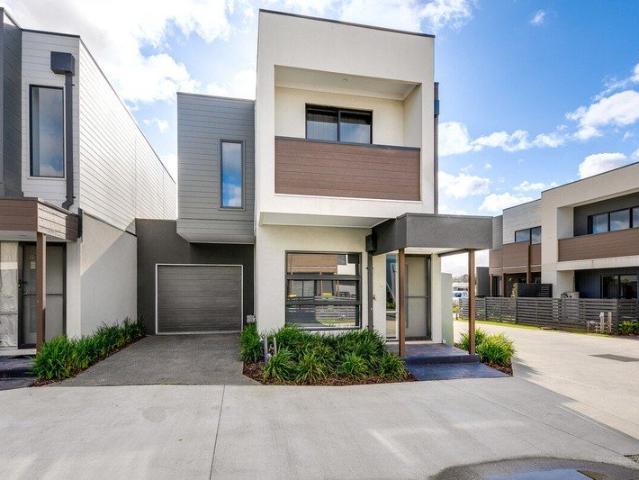 Townhouse Living in Potters Grove!
