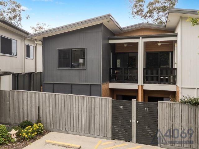 Townhouse Living in the Heart of Kenmore