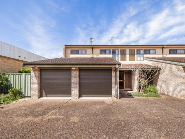 Townhouse Living Within Walking Distance to Nelson Bay CBD