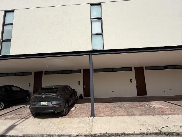 Townhouse Moderno en Colonia Monte Bello