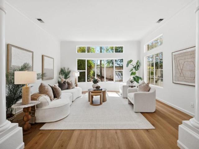 2112 Vizcaya Way