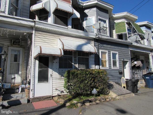 933 W Centre Street