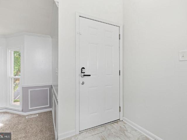 Townhouse: MLS #VALO2138