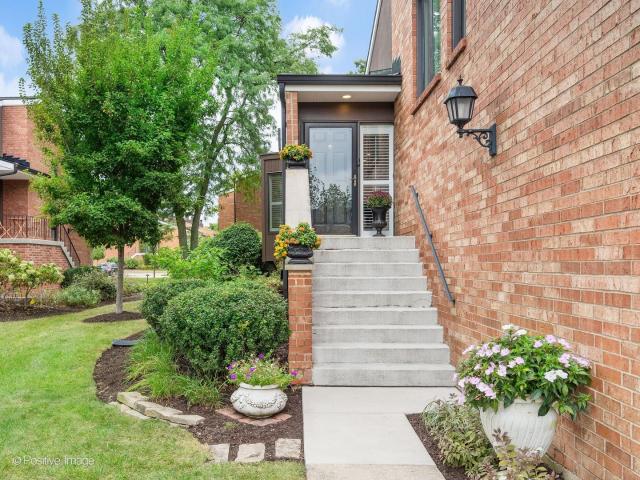 Townhouse: MLS #12758