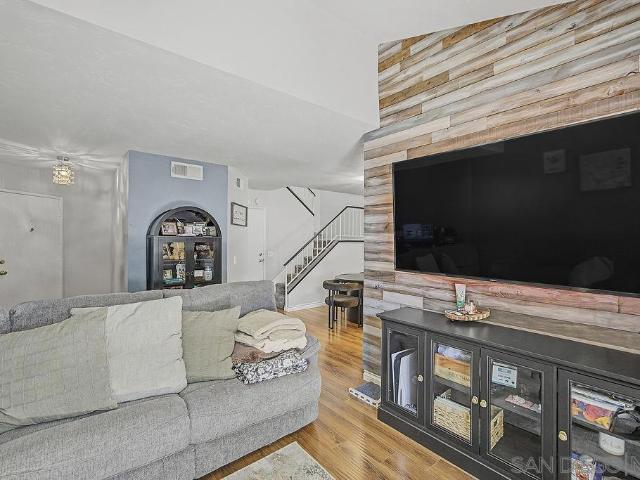1721 Maxwell B