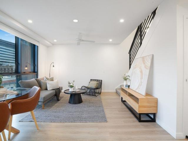 Townhouse Style Living in the Heart of Utopia