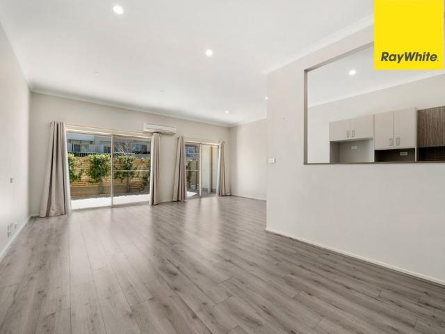 Townhouse Style Unit with Private Courtyards Belle in Bruce 6 month lease only