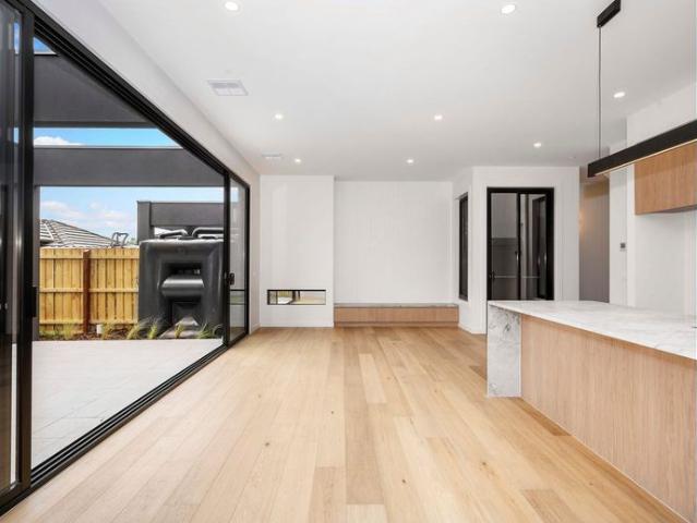 Townhouse, Perfectly Located