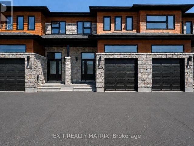 Townhouse Russell ON 106134681