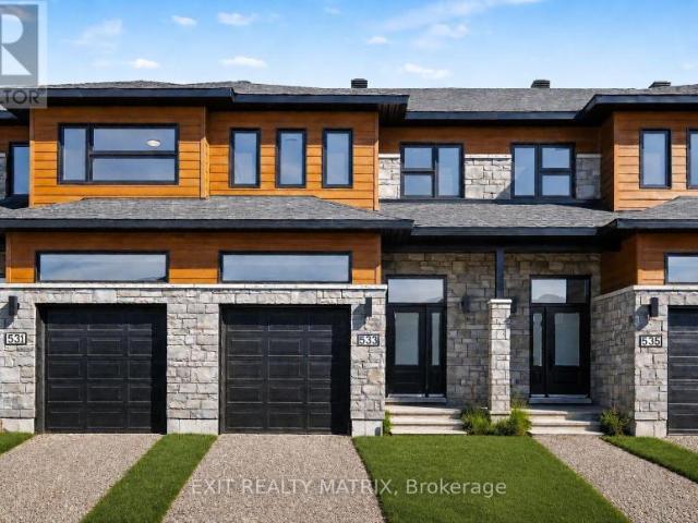 Townhouse Russell ON LS102551563