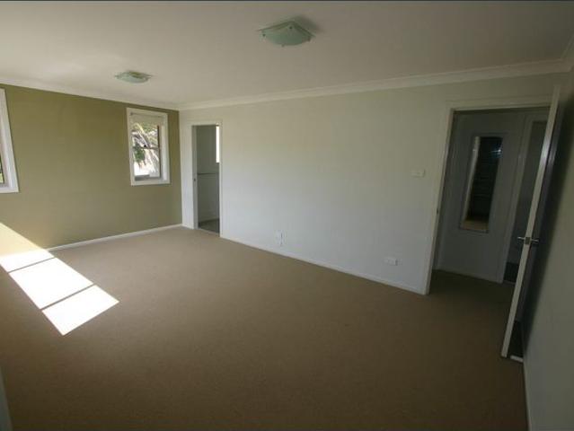 Townhouse, Walk to CBD